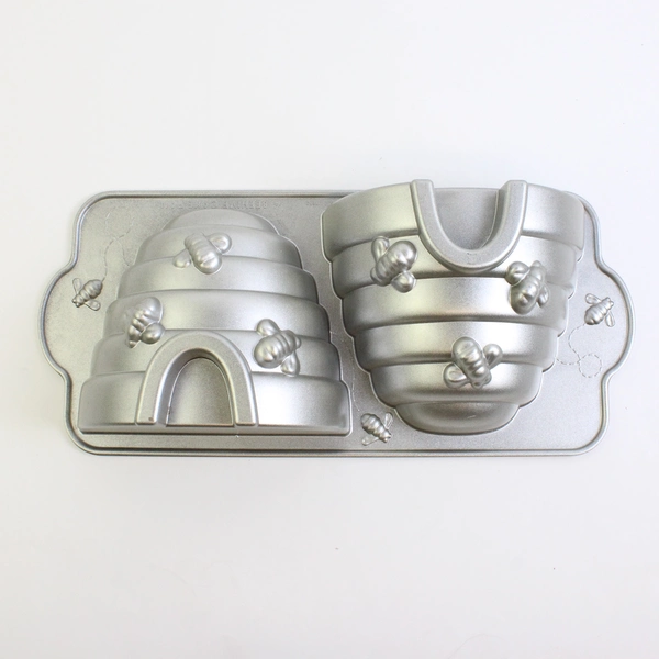 Nordic Ware Beehive Cake Pan 10 Cup/2.4 Litters Baking Mold Aluminum