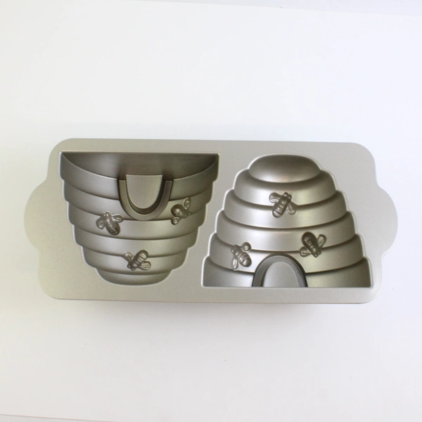 Nordic Ware Beehive Cake Pan 10 Cup/2.4 Litters Baking Mold Aluminum