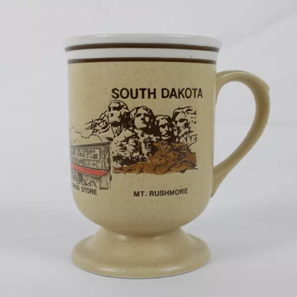 Vintage South Dakota Souvenir Mug National Parks Mt Rushmore & Badlands