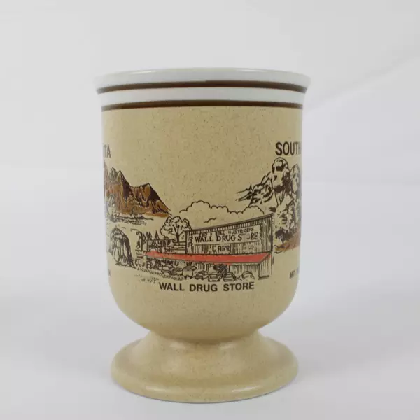 Vintage South Dakota Souvenir Mug National Parks Mt Rushmore & Badlands