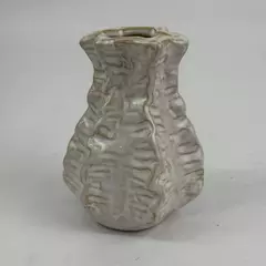 47th and Main Art Deco Vase White Star Pattern Lip 4.25 Inch