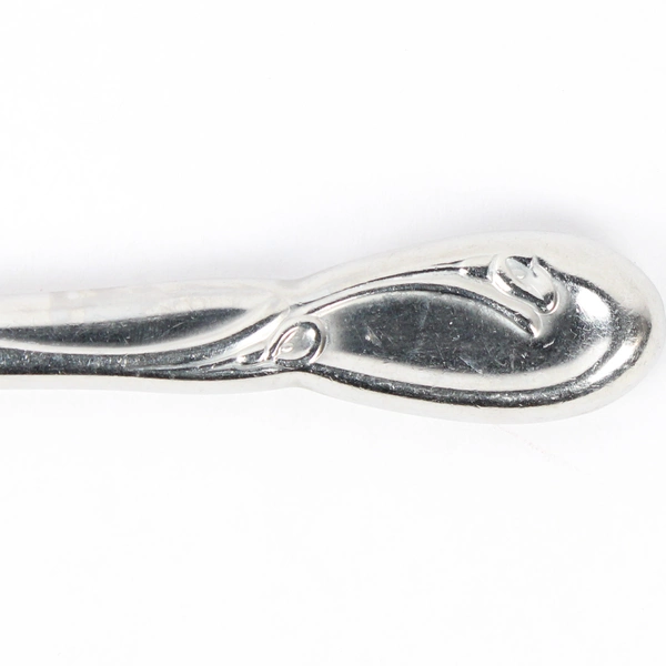 Oneida Calla Lily Stainless Steel Dinner Knife