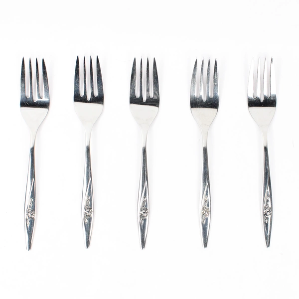 Lot Of 5 Oneida Silver Lasting Rose (Stainless) Flatware Individual Salad Forks
