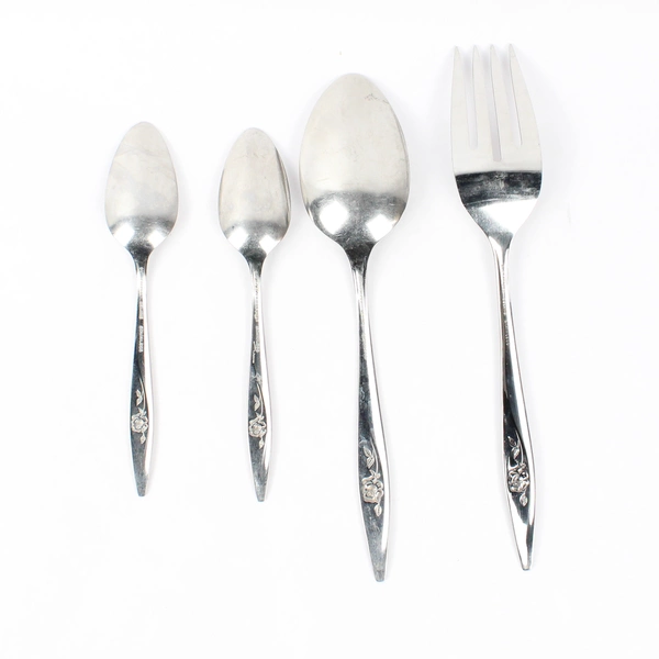 Lot Of 4 Oneida Silver Lasting Rose (Stainless) Flatware Serving Set & Teaspoons