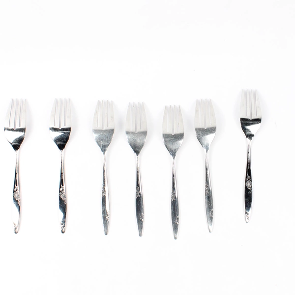 Lot Of 7 Oneida Silver Rose Duet (Stainless) Flatware Individual Salad Forks