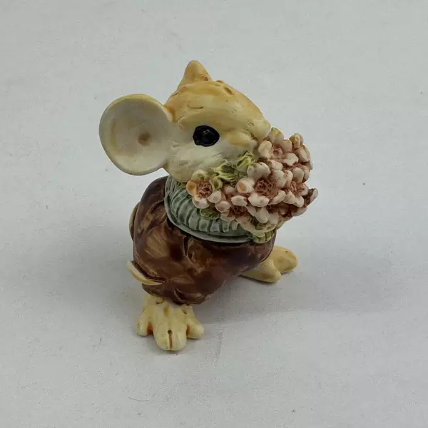 1991 Ganz Little Cheesers Mouse With Bouquet of Flowers 05104