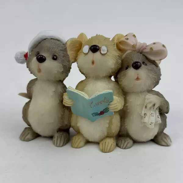 Vintage Santa's Giftshop Christmas Carolers Mouse Figurine