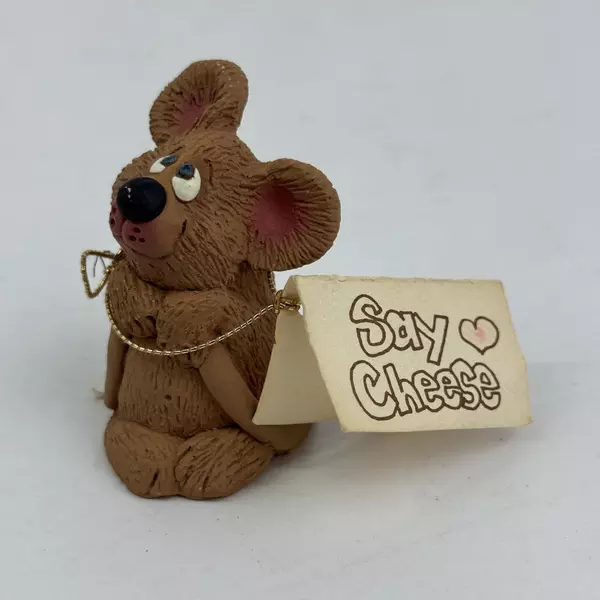 1986 Russ The Critter Factory Say Cheese Mouse Figurine