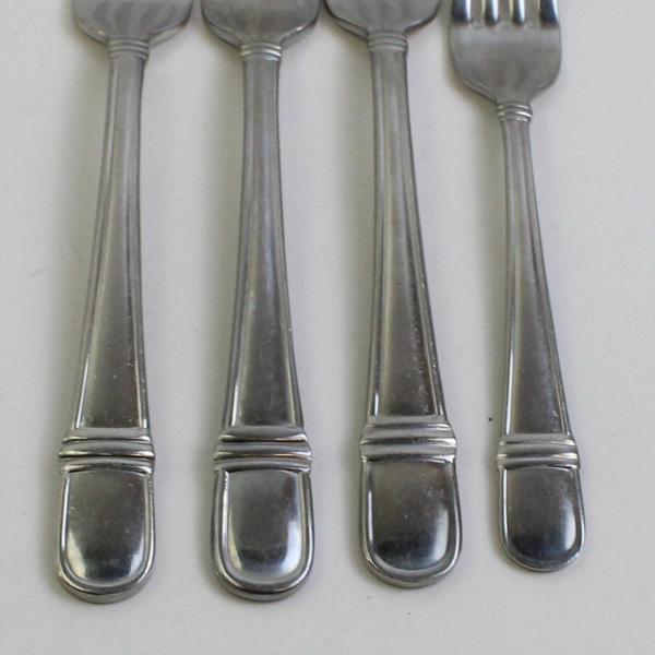 Set Of 4 Forks Corby Hall Toledo Stainless Steel 18/10 Mirror Finish