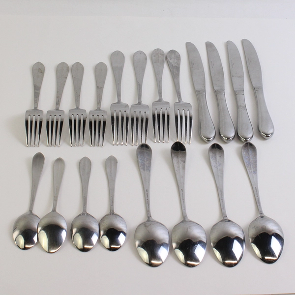 20 Pcs Set International SIlver Berkeley Stainless Steel 18/10 Glossy Finish