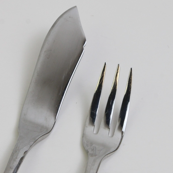 Lot Of 8 Ginkgo Lafayette (Stainless) Flatware 3 Butter Knives 5 Cocktail Forks