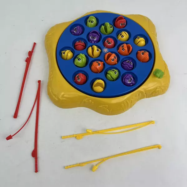 2023 Goliath Under the Sea Let's Go Fishin' Children's Game