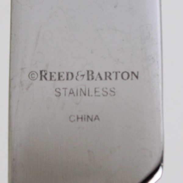 Set of 8 Reed & Barton Longwood Stainless Dinner Knives 9.5"