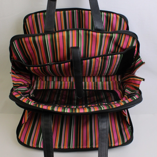 Wenger Swiss Gear Black Faux Leather Computer Case Shoulder Bag 13" x 20"