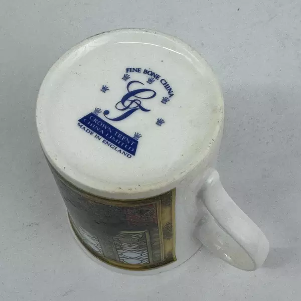 2008 Crown Trent Leslie Anne Cats Series Bone China Coffee Mug