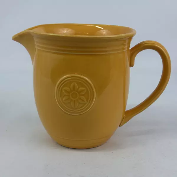 Vtg Oneida Petals Marigold Pitcher 64 Oz 7.25 Inch