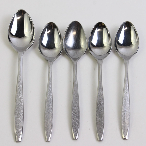 Lot Of 5 Ekco Silver Corsair (Stainless) Flatware 4 Teaspoons 1 Oval Soup Spoon