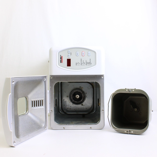 Welbilt The Bread Machine White Breadmaker ABM4900 120V