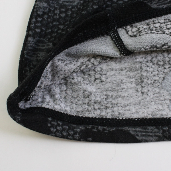 Reebok Gray Camo Long-Sleeve Athletic Shirt Women's Size Small