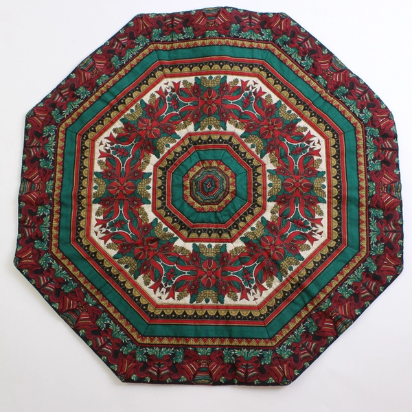 Christmas-Themed 18" Cloth Hot Pad Holiday Kitchen Accessory