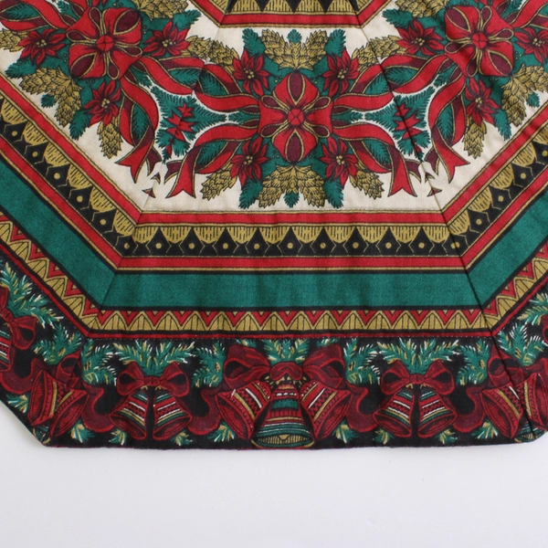 Christmas-Themed 18" Cloth Hot Pad Holiday Kitchen Accessory