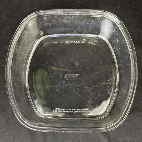 Set of 2 Pyrex Clear Nesting Baking Dishes 8100 And 8101