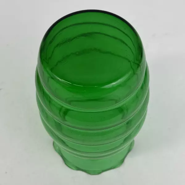 Vintage Green Glass Vase Beehive Pattern Scalloped Rim 7 Inch