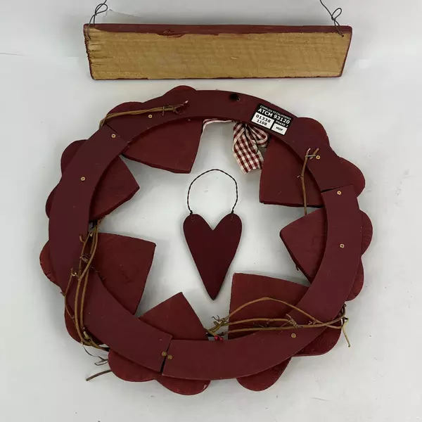 3-Piece Burgundy Wood Hanging Valentine's Day Love Wall Décor Set Hearts