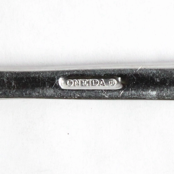 Lot Of 4 Oneida Silver Shaker Stainless Flatware Teaspoons