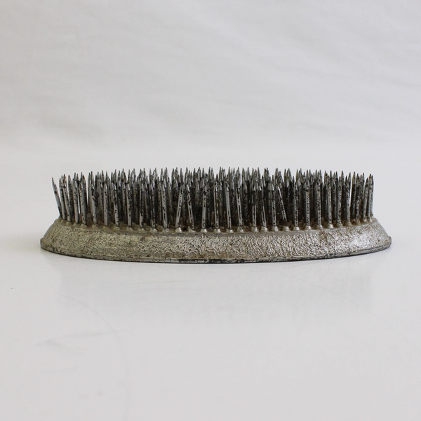 Vintage Dazey Needle Sharp Metal Pins Flower Holder Oval Flower Frog No.82