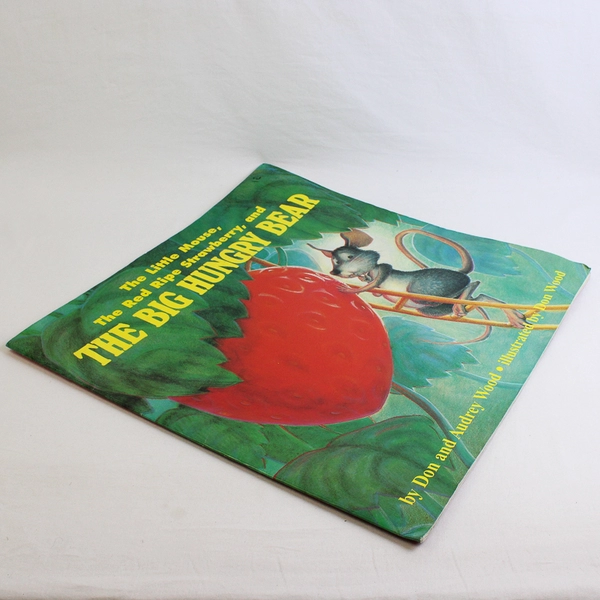 The Little Mouse The Red Ripe Strawberry and The Big Hungry Bear Big Book PB