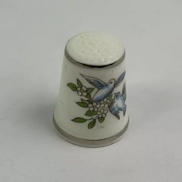 Royal Worcester Fine Bone China Thimble Blue Birds Gold Tone Trim England