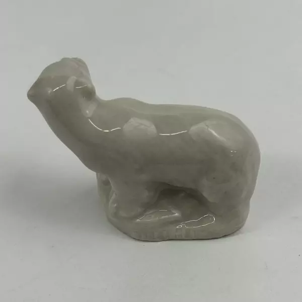 Wade Whimsies White Polar Bear Porcelain Figurine Red Rose Tea England