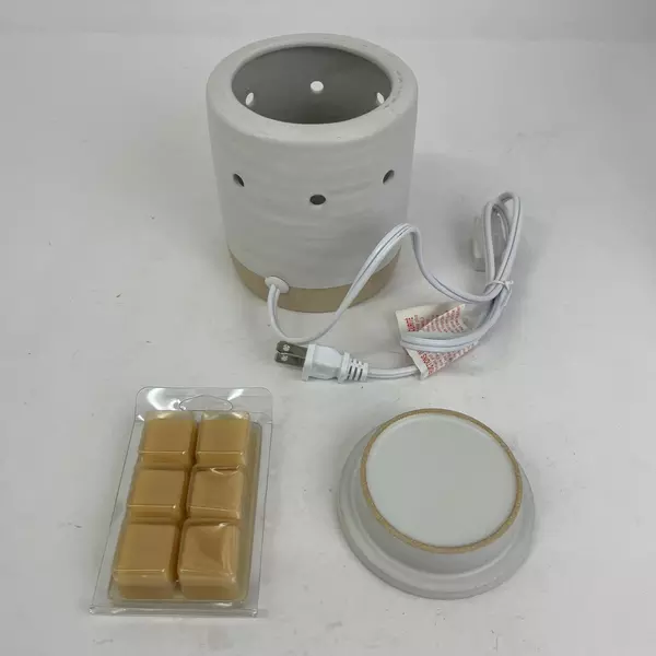 Threshold Home Scented Wax Warmer Night Light