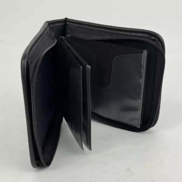 Case Logic CD/DVD/Bluray Case Wallet 24 Discs Gray Black Zippered