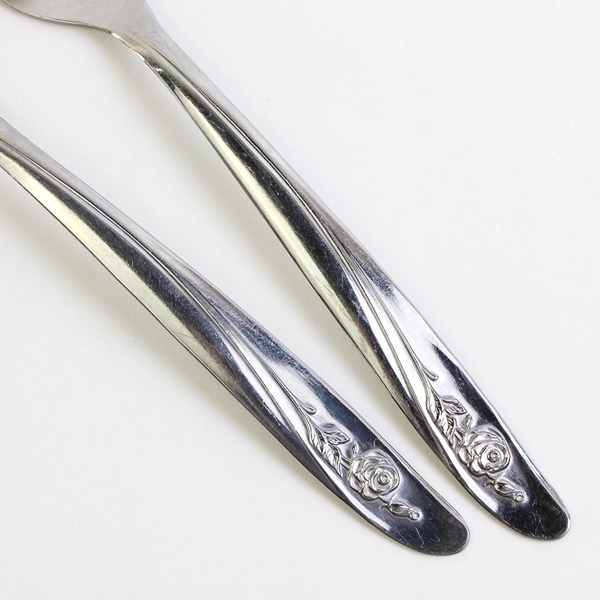 Lot Of 2 Oneida Silver Roseanne (Stainless) Flatware Serving Set (Fork & Spoon)