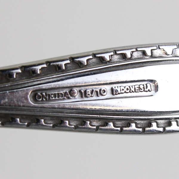 Oneida Savoy Stainless 18/10 Lot of 6 Teaspoons 6.25"