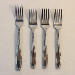 Lot of 4 Oneida Savoy Forks 3 Salad Forks (7 Inches) & 1 Dinner Fork (8 Inches)