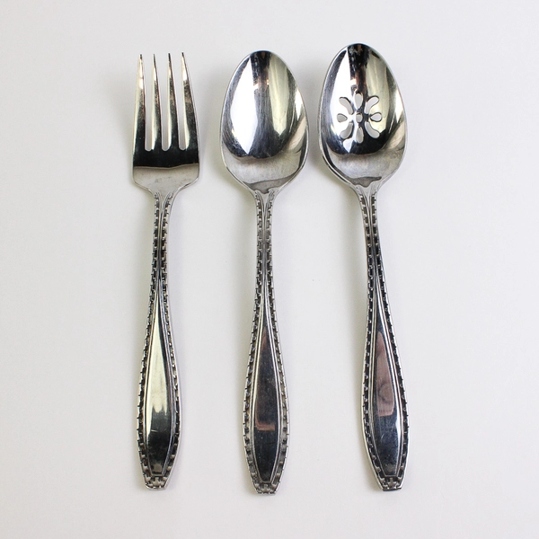 Set of 3 Oneida Savoy Serving Spoon Serving Fork Slotted Serving Spoon Sil 18/10