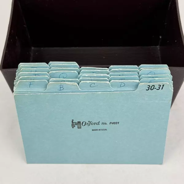 Black Plastic Pocket Day Timer Recipe Or Index Card Box w/ Blue Oxford Dividers