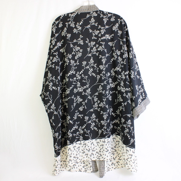 Maurices Black and White Floral 3/4-Sleeve Kimono Shawl Women's Size 2/3
