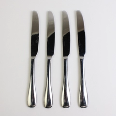 Set of 4 Oneida Voss Stainless Steel Dinner Knives 9.5 Inches
