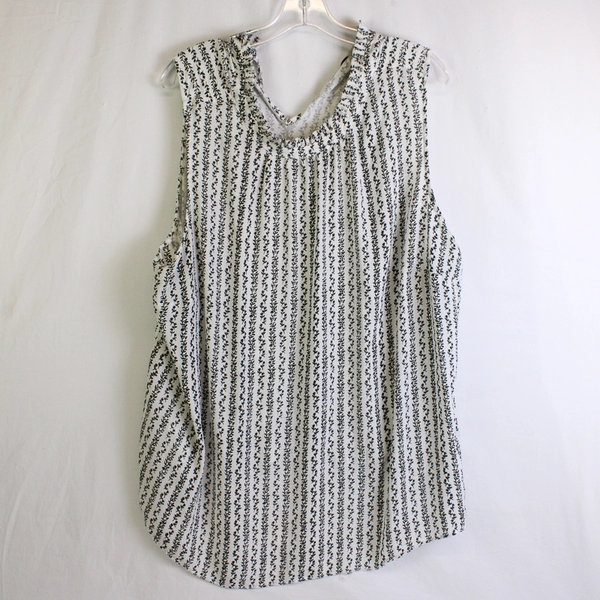 Loft Plus White and Black Floral Pattern Sleeveless Blouse Women's Size 24/26