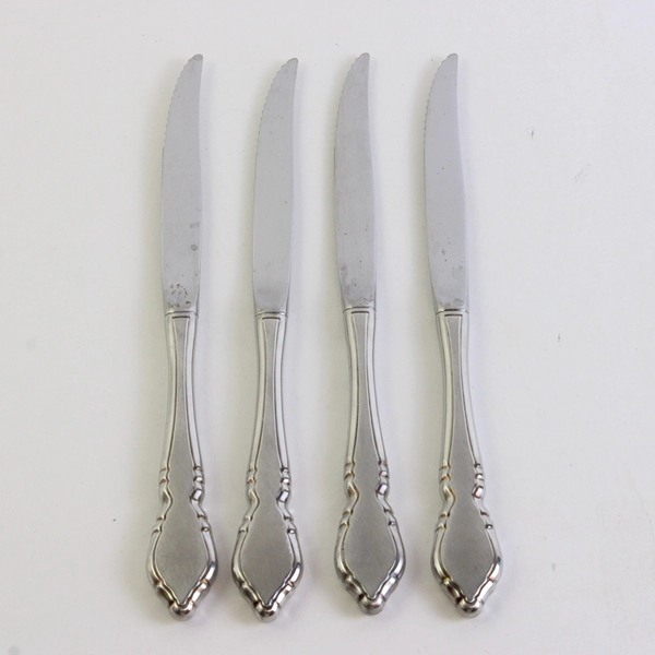 Set of 4 Oneida Classic Mood Stainless Hollow Steak Knives 9" 