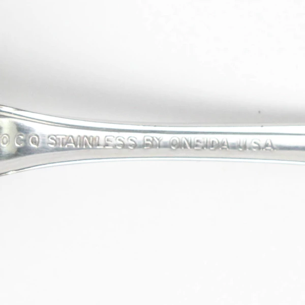 Oneida Classic Mood Serving Piece Solid Gravy Ladle Stainless Steel 8 Inches