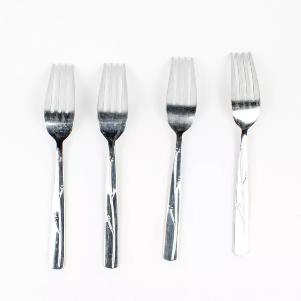 Set of 4 Reed & Barton Fiori Stainless 18/10 Salad Forks 7.25 Inches