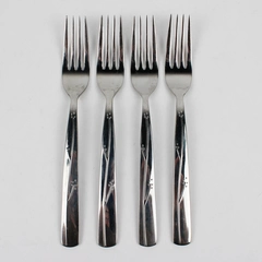 Set of 4 Reed & Barton Fiori Stainless 18/10 Dinner Forks 8"