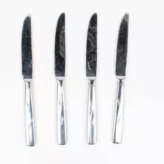 Set of 4 Reed & Barton Fiori Stainless 18/10 Dinner Knives 9.5 Inches