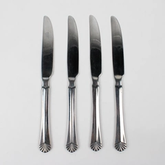 Set of 4 Oneida Julianna Dinner Knives 9.5 Inches Stainless Steel