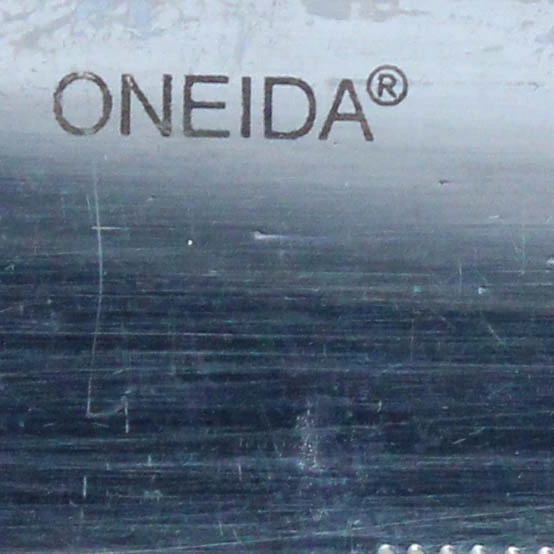 Set of 4 Oneida Julianna Dinner Knives 9.5 Inches Stainless Steel